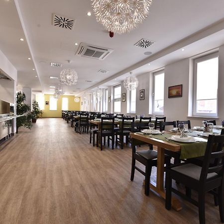 Hotel Dompes Mostar Buitenkant foto