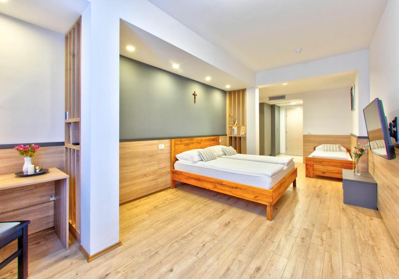 Hotel Dompes Mostar Buitenkant foto