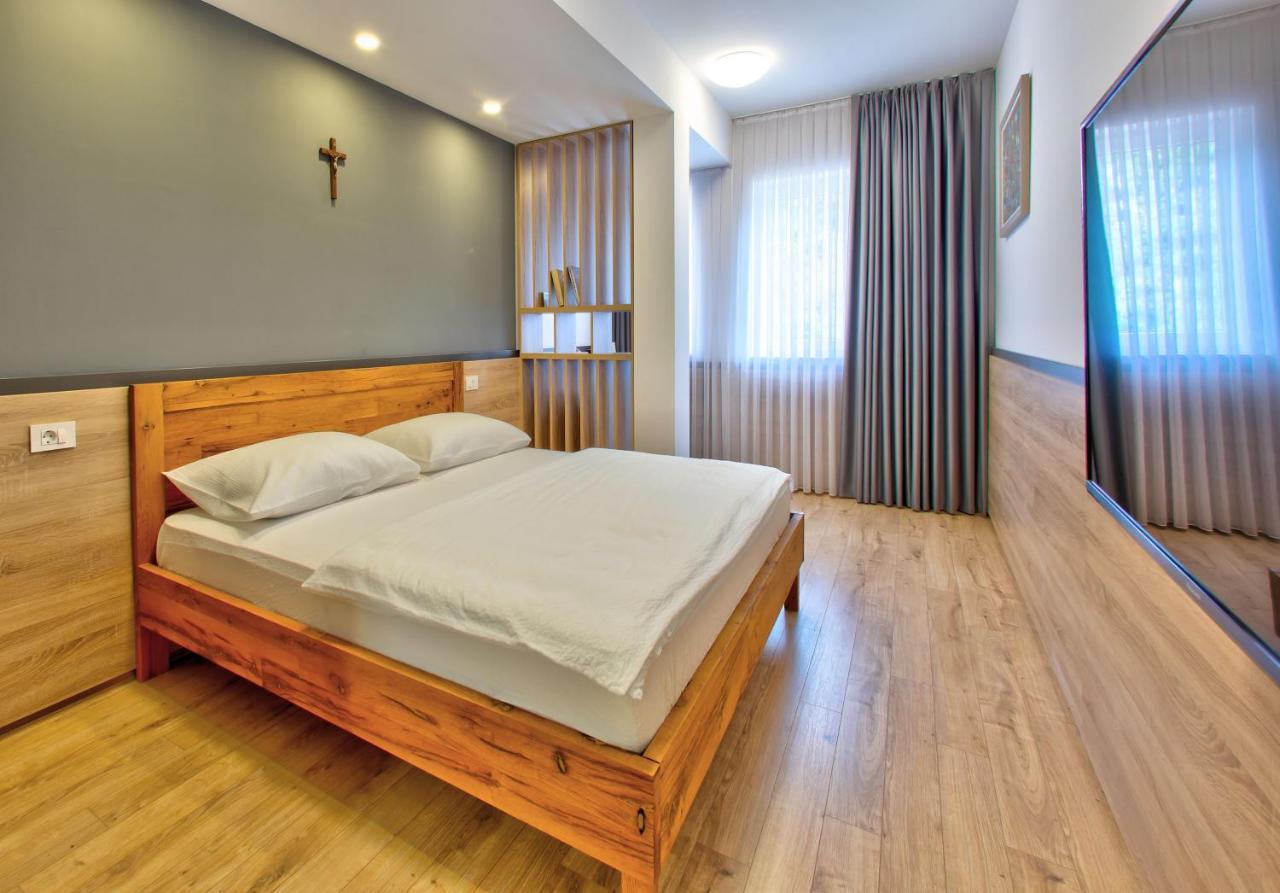 Hotel Dompes Mostar Buitenkant foto