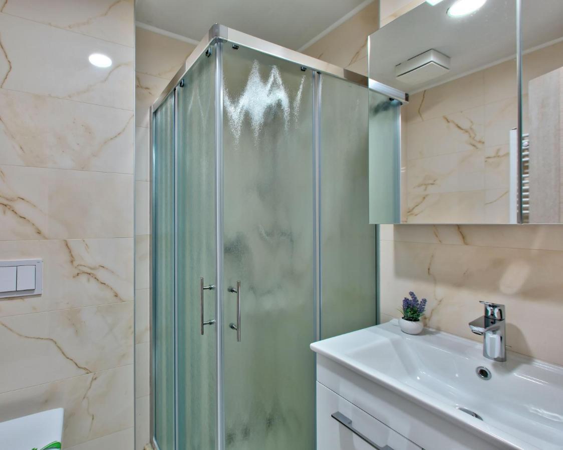 Hotel Dompes Mostar Buitenkant foto