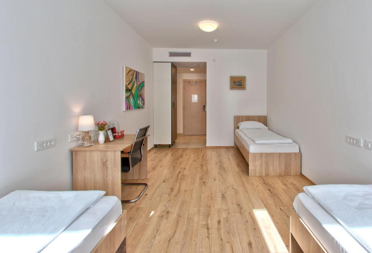 Hotel Dompes Mostar Buitenkant foto