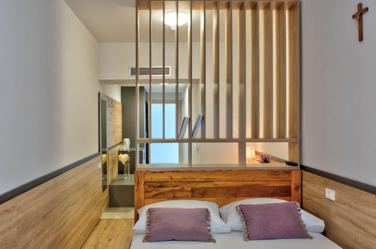 Hotel Dompes Mostar Buitenkant foto